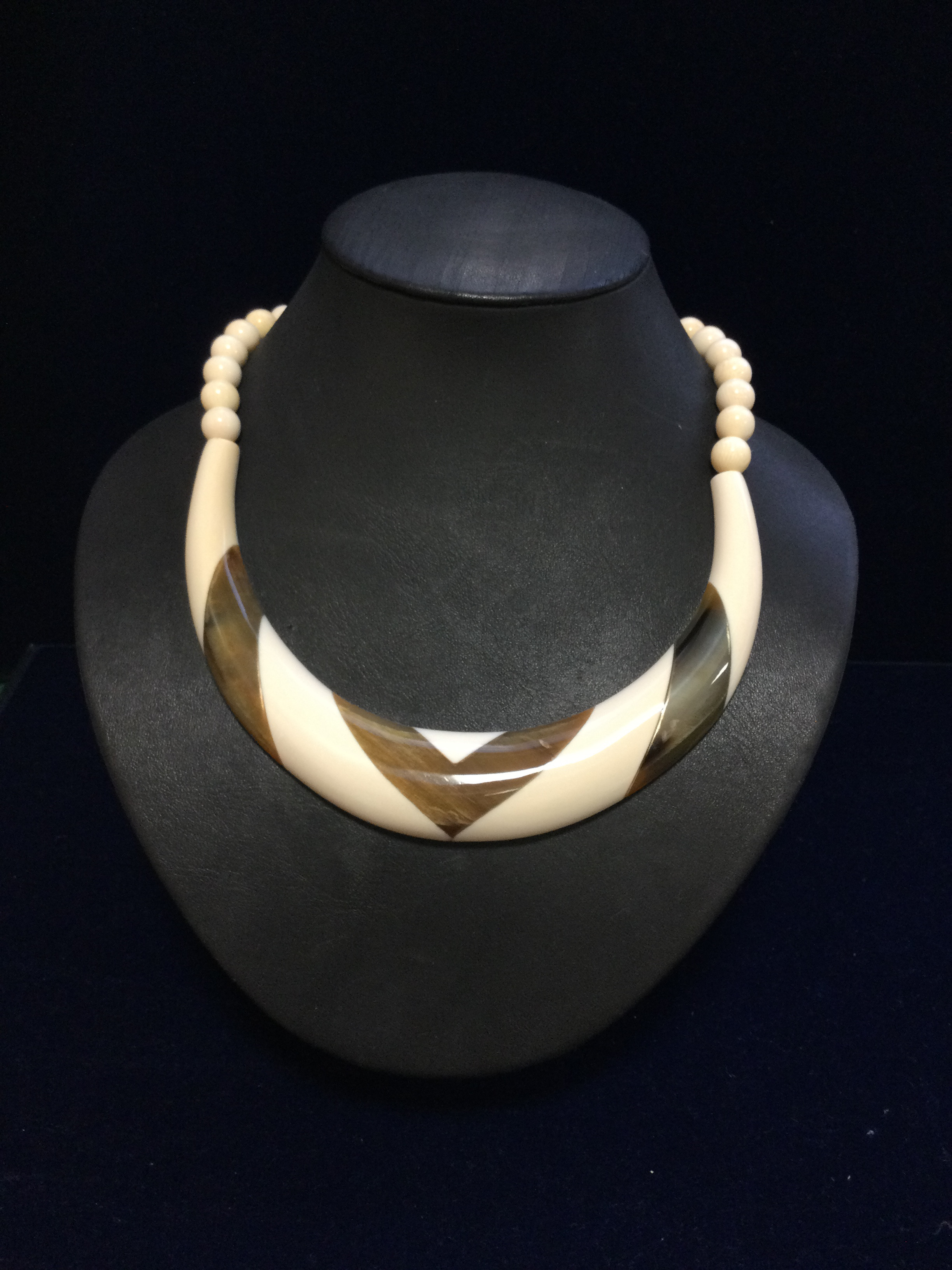 ☆本象牙＆水牛ネックレス　A-65 ※