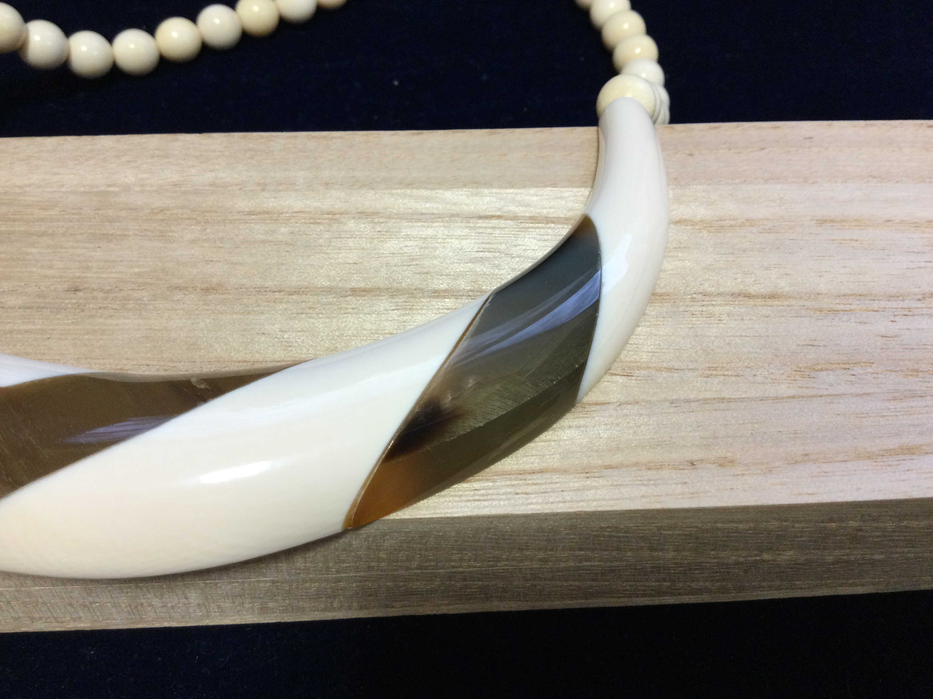 ☆本象牙＆水牛ネックレス　A-65 ※