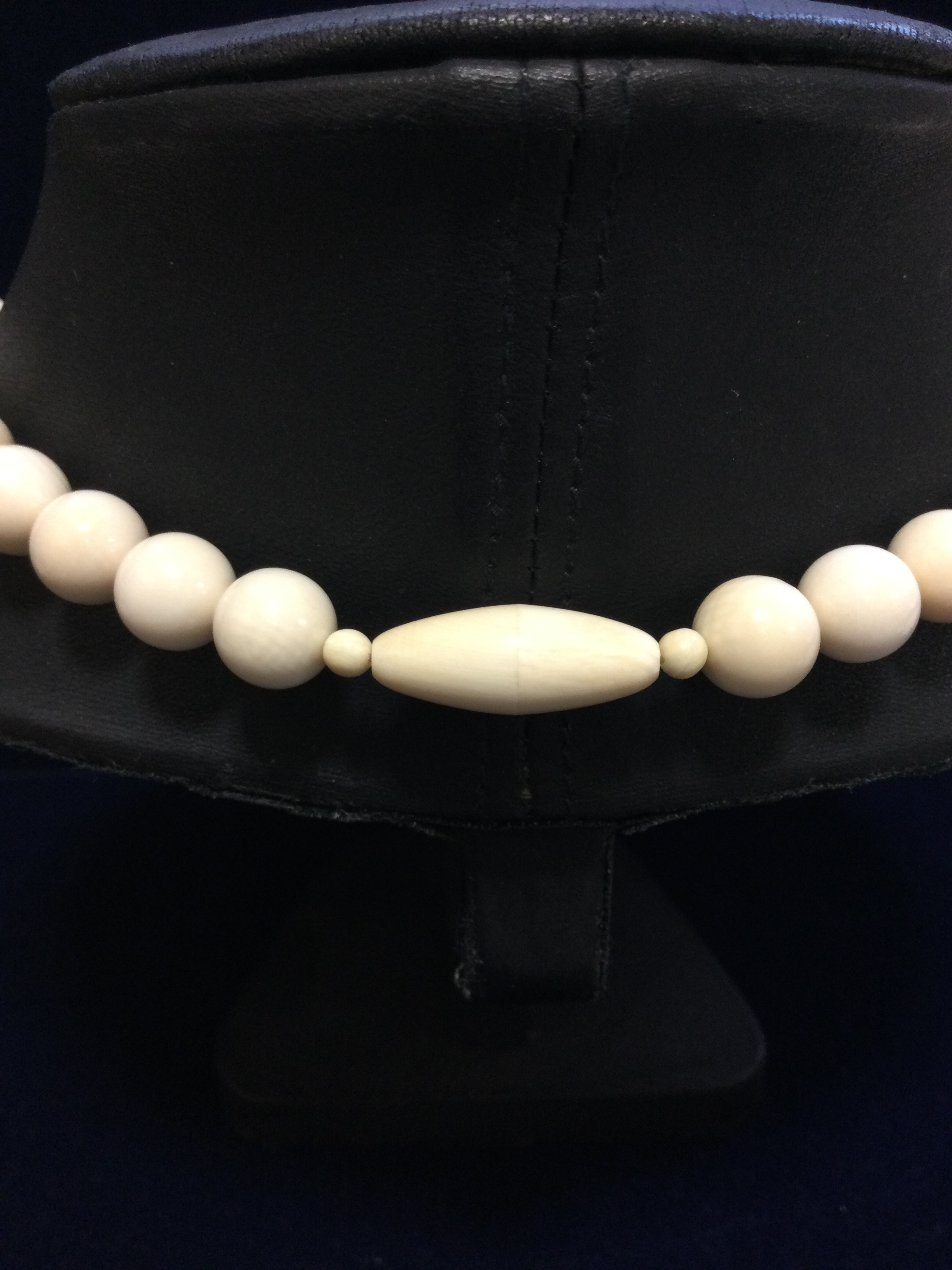 ☆本象牙＆水牛ネックレス　A-65 ※