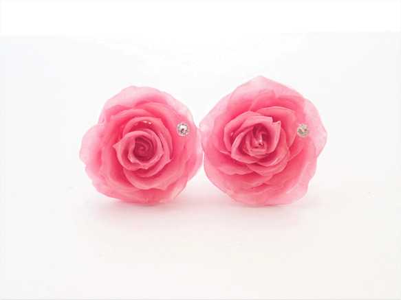 本物の花　ローズメリアのピアス　プリンセスピンク　パールキャッチ　Tenshinranman’s Rosemantic 2枚目の画像