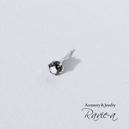 pt900 ブラックダイヤモンド1粒ピアス 0.5ct 片耳用 メンズ ユニ pt900 ブラックダイヤモンド1粒ピアス 0.5ct 片耳用 メンズ ユニ