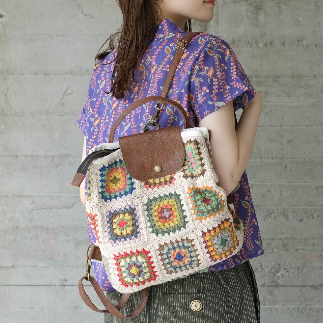ハンドバッグやショルダーにも！3wayフラワークロシェリュック