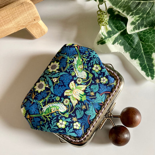 新作2023】ガバッと開く 選べるリバティ 木玉 がま口コインケース  