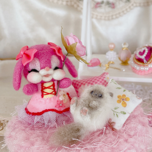 おしゃれうさちゃん 羊毛フェルト Pin page