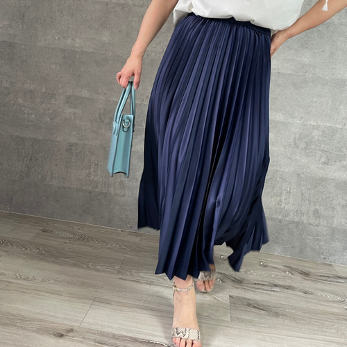 SALE 40%off□1年中OK スラリと細見えプリーツスカート 紺 SALE 40%off□1年中OK スラリと細見えプリーツスカート 紺
