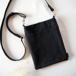 新作☆帆布のシンプルポシェット《ブラック》黒 サコッシュ ショルダー