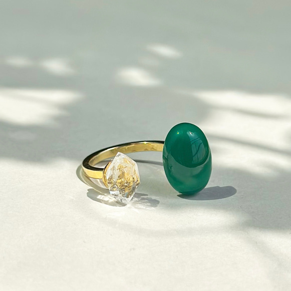 Fork ring-Green×Herkimer diamond （フォークリング ハーキマー） 1枚目の画像