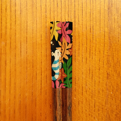 タツノオトシゴの漆絵五角子供箸〔16.5㎝〕 1枚目の画像