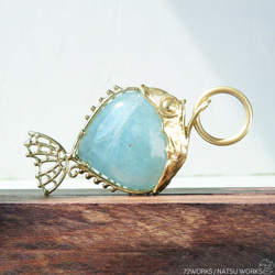 アクアマリン フィッシュ チャーム / Aquamarine Fish charms 1枚目の画像