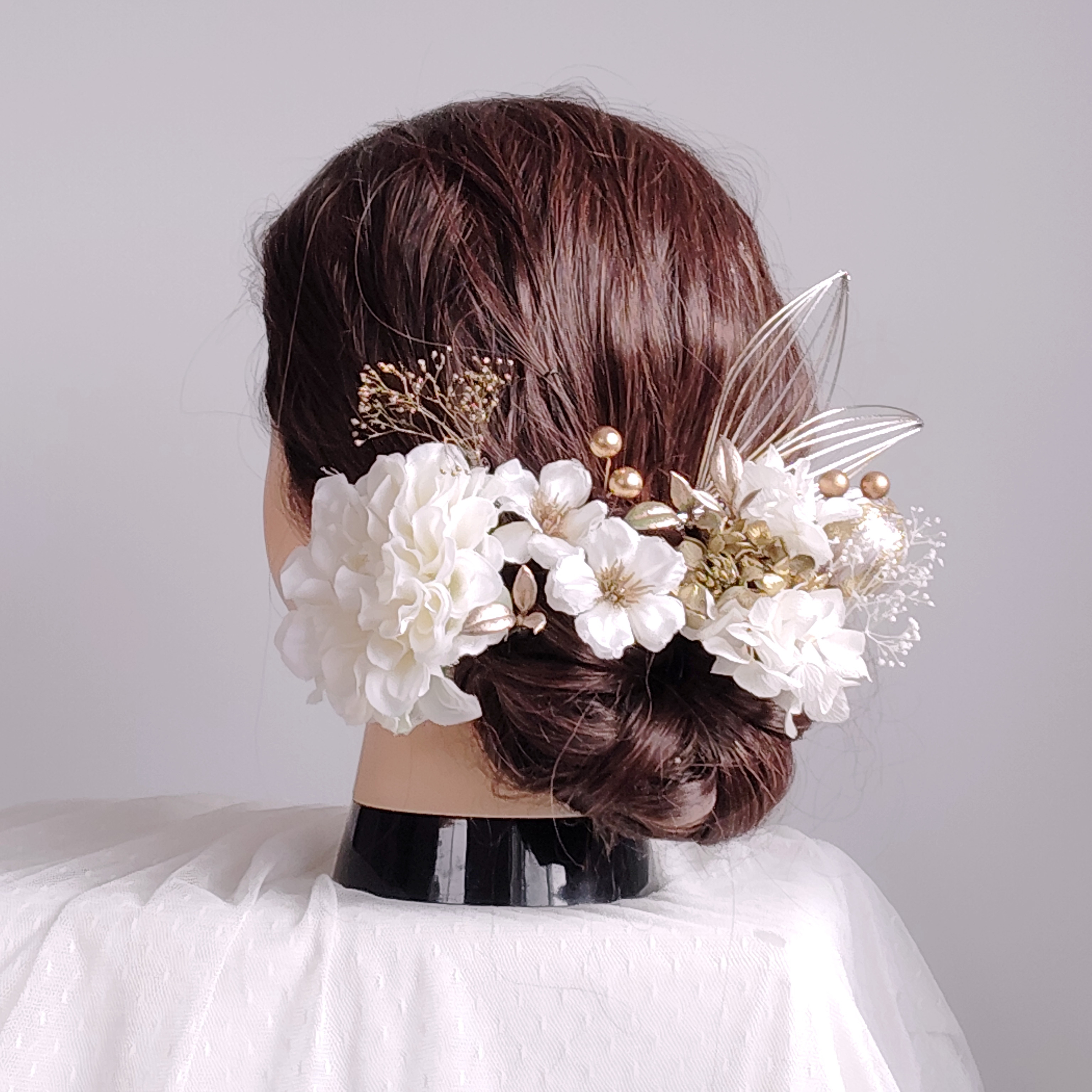 上品ダリアと林檎の花の髪飾り　白無垢　 白金　和装花嫁　水引 　髪飾り　 ヘッドドレス　 ヘアアクセサリー　前撮り　着物