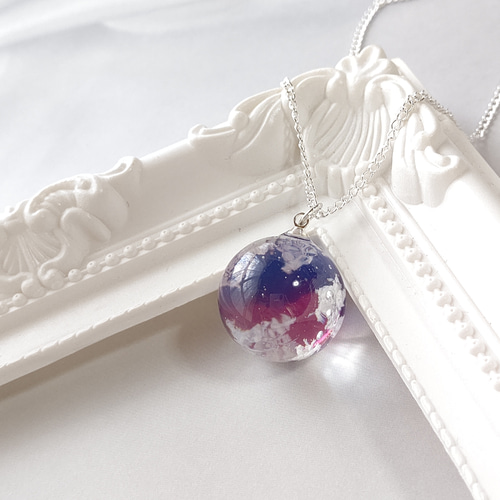 No.689 幻想 球体　ネックレス　レジン　雲 レジンアート No.609 球体 ネックレス レジン 雲レジン レジンアート 宇宙玉