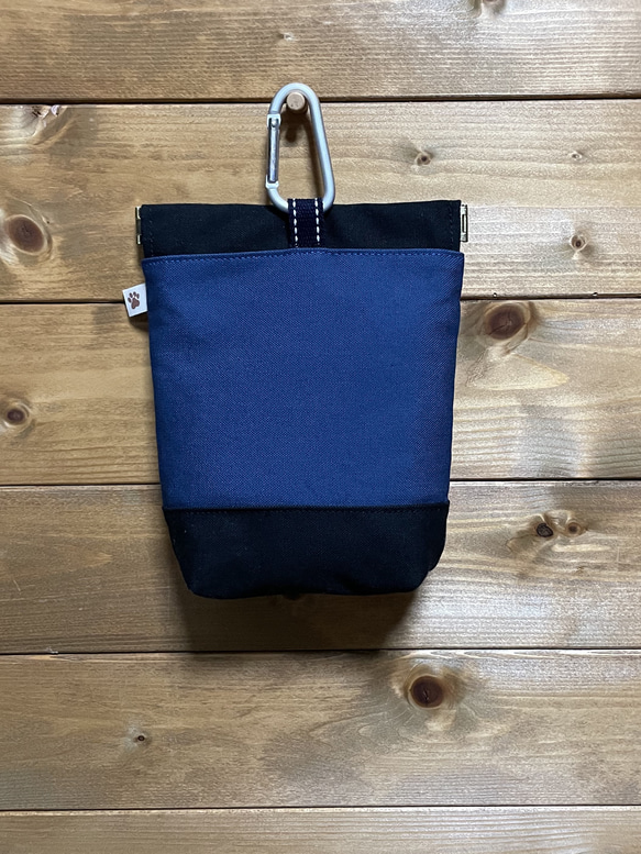 撥水帆布の消臭肉球マナーポーチ　口大きめ　ネイビー 3枚目の画像