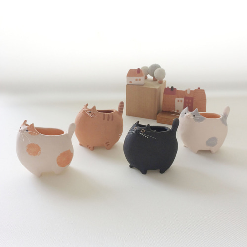 受注制作]テクテクNEKO TSUBO（素焼きの猫 花器） 一輪挿し・花瓶