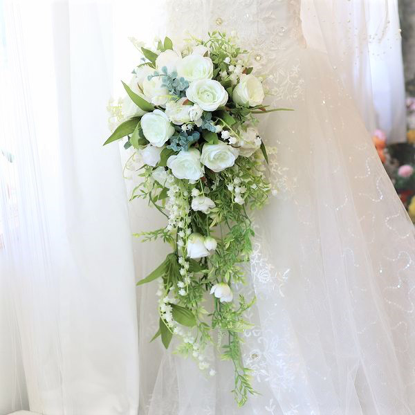 鈴蘭(スズラン)とローズのキャスケードブーケ　薔薇　挙式　フォトウェディング　329