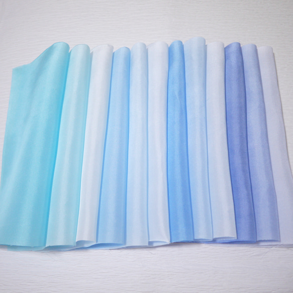 (O-01) 純絲身襯（和服襯） 手染身襯 12 件套 藍色漸變 Tsumamizaiku 布 第1張的照片