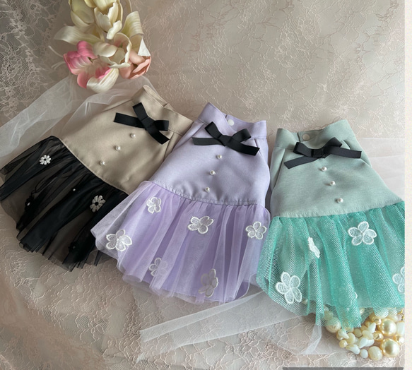 【犬ドレス】可愛い小花付き　ラベンダー❤️チュールスカート　パール飾り❤️おしゃれお出かけドレス　SML 受注生産 13枚目の画像