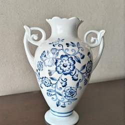 ブルーシノワズリの花瓶 1枚目の画像