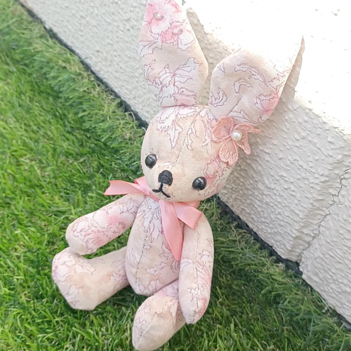 デカ耳うさぎのぬいぐるみ アンティークフラワー ぬいぐるみ A