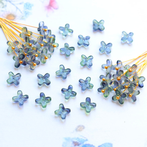 オリジナル新作★7mmミニお花　アジサイ　ガラスビーズ  パープル×ネイビーグラデーション 16枚目の画像