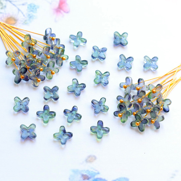 オリジナル新作★7mmミニお花　アジサイ　ガラスビーズ  パープル×ネイビーグラデーション 5枚目の画像