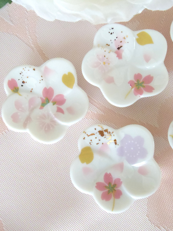 【sale】桜の箸置き　ポーセラーツ　磁器　 2枚目の画像