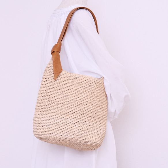 2wayかごバッグ　レザーショルダー　ナチュラル 4枚目の画像