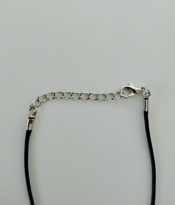 チュニジア陶器のカケラ　ネックレス　ペンダント　しずく型　ボーダー　カラフル 4枚目の画像