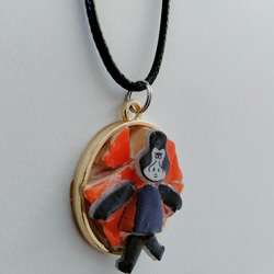 チュニジア陶器のカケラ　ネックレス　ペンダント　ゴリラのゴッさん　オレンジ 3枚目の画像