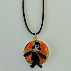 チュニジア陶器のカケラ　ネックレス　ペンダント　ゴリラのゴッさん　オレンジ 1枚目の画像