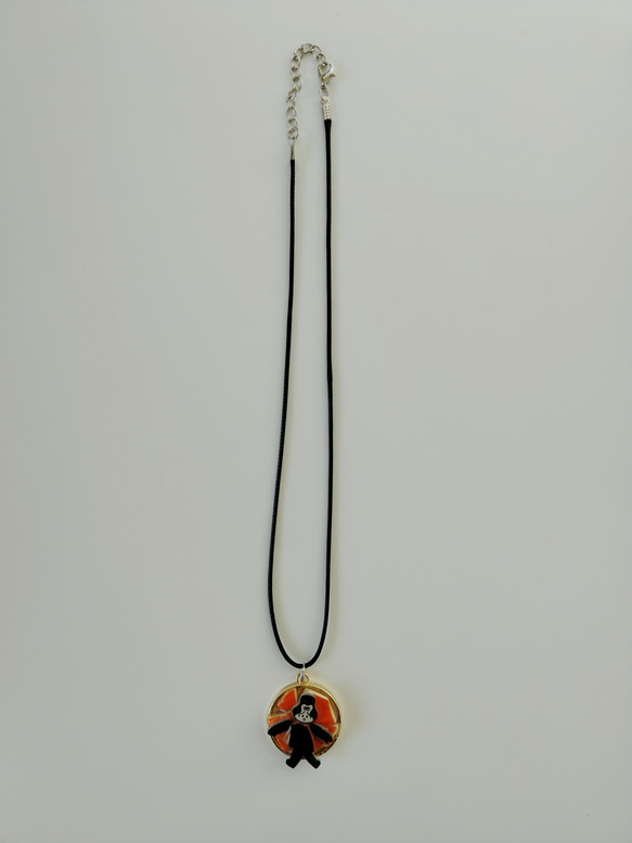 チュニジア陶器のカケラ　ネックレス　ペンダント　ゴリラのゴッさん　オレンジ 4枚目の画像