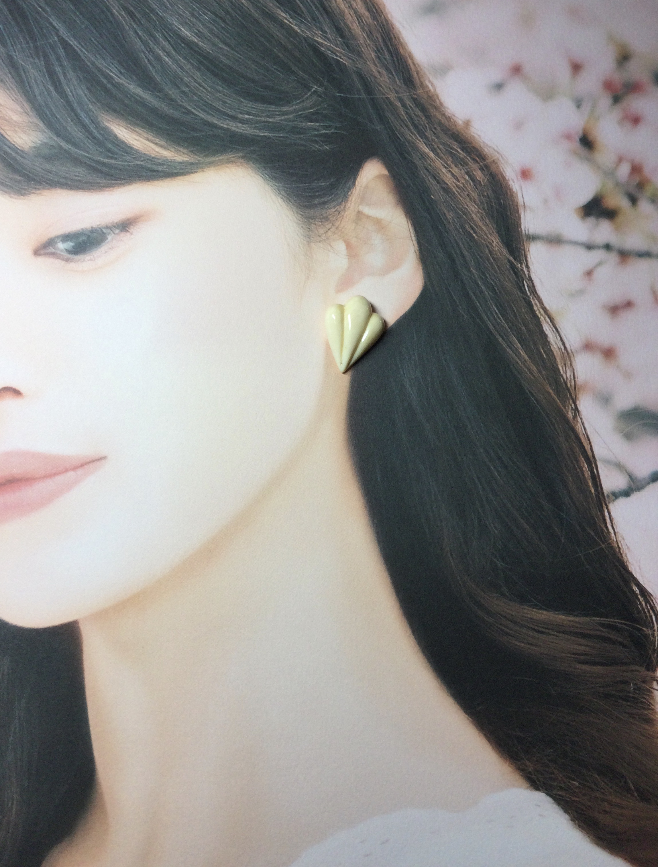 ☆本象牙ピアス　A-56 ※