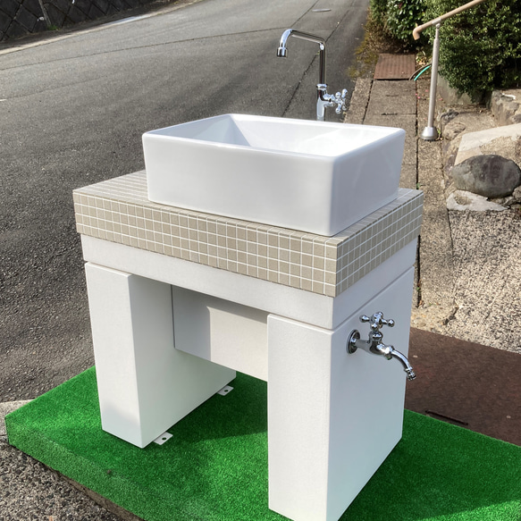 おしゃれなガーデンシンク 上置き型 モザイクタイル その他家具 わち