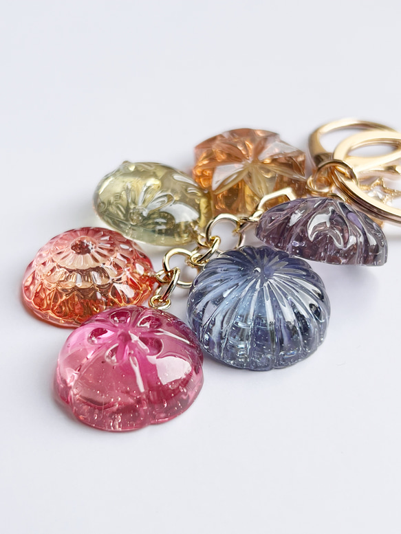 グラデーションの美しい レジンで作った和菓子のキーホルダー チャーム