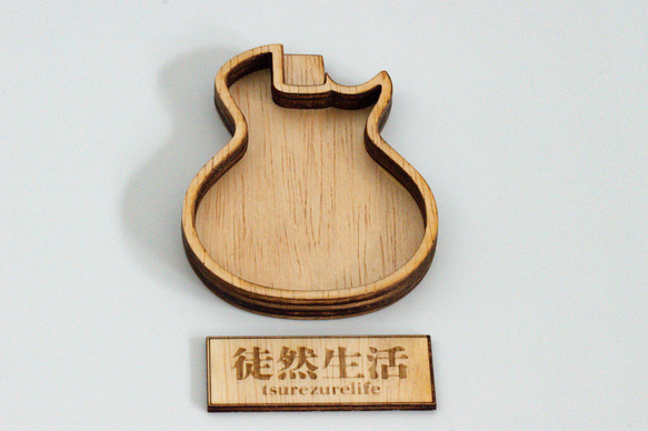 ギターピック皿 木製トレイ ウッドクラフト (エレキギターLP) 2枚目の画像