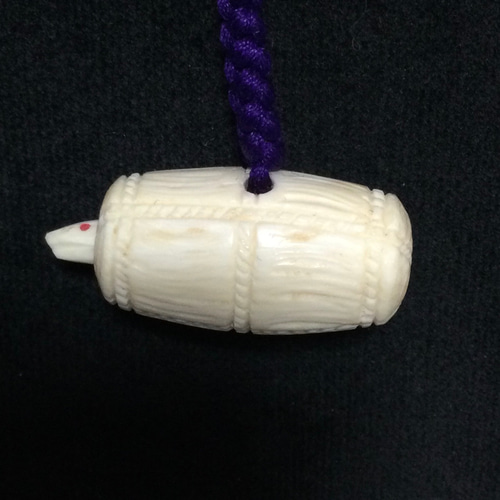 象牙 根付 正絹紐 からくり俵ねずみ（大）