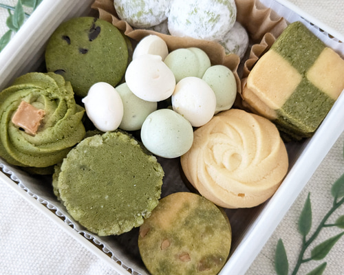 NEW✨抹茶とホワイトチョコのクッキー缶 クッキー ottobre 通販