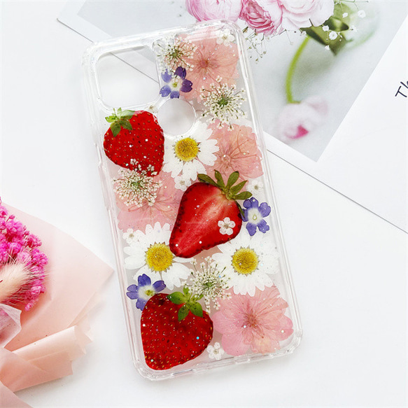 桜、イチゴ、押し花ケース、Galaxy A53 、iphone15Plus、Google Pixel 4a 5G 2枚目の画像