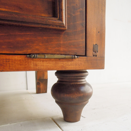 おしゃれ かわいい フランスアンティークテレビボード（ブラウン