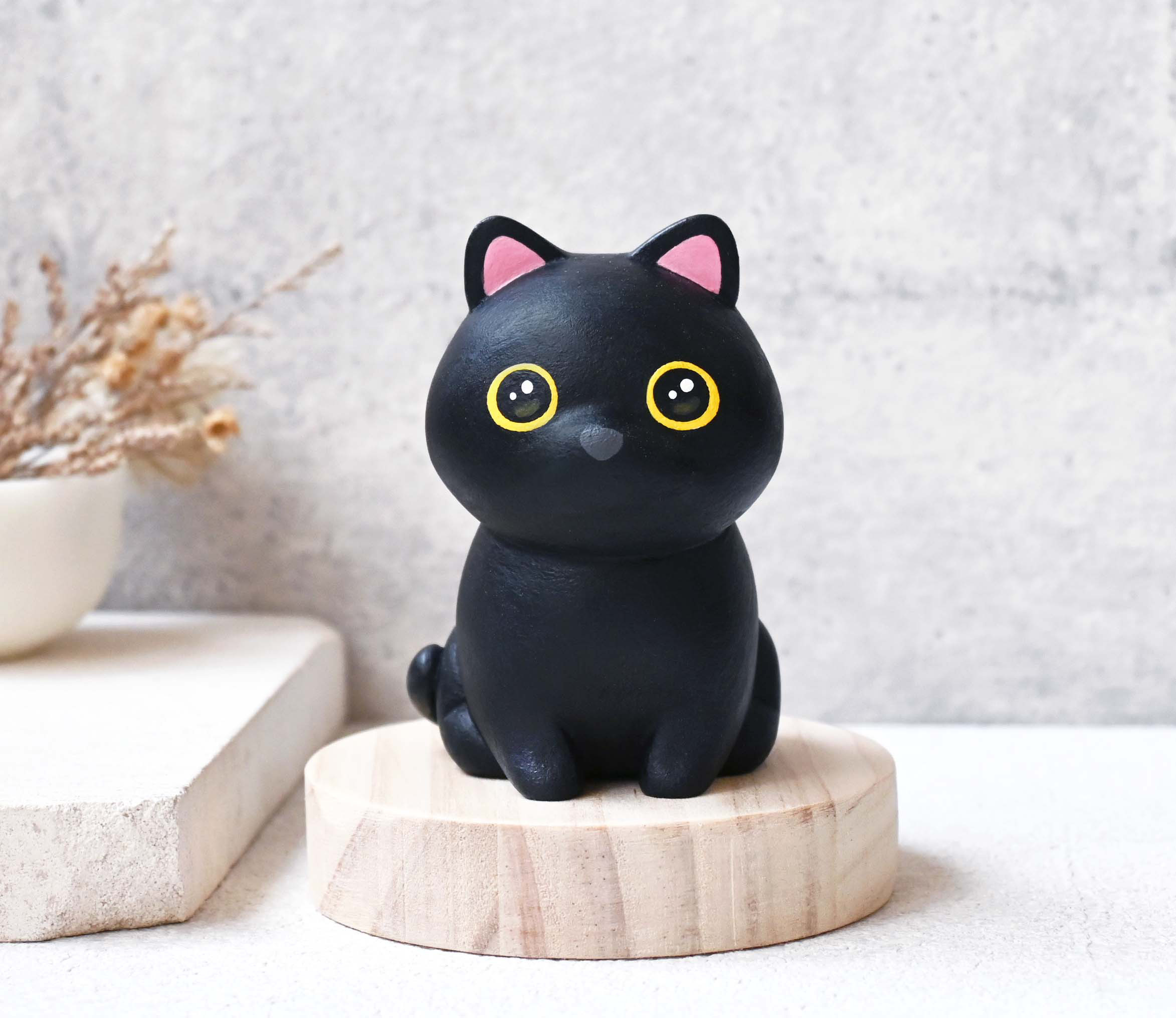 かわいい炭黒猫座り猫飾り人形手彫り癒しの小さな木彫り 彫刻 巧物