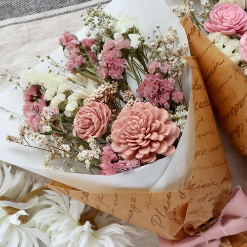 お祝いギフトに！】華やかなナチュラルドライフラワーブーケ 花束