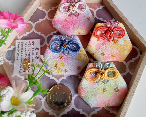 オーダー商品　7点　ハンドメイド★小さいサイズのお守り袋　　ぼかし柄ちりめん 小さいサイズのお守り袋☆ ミニ丸シリーズ 大人 ぼかし柄