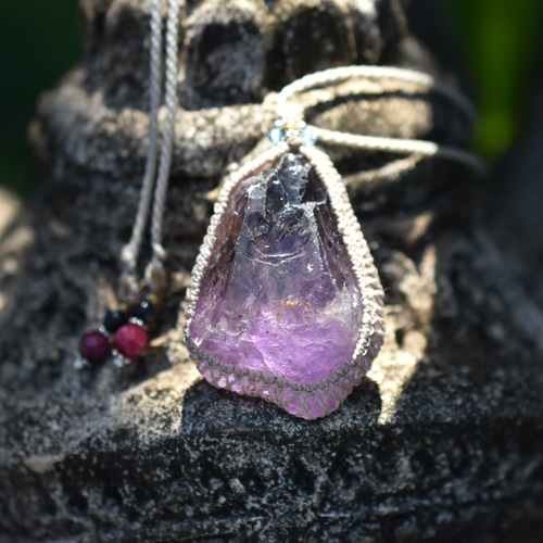 アメトリン・アメジストのマクラメネックレス シトリングラデーション☆アメジスト原石 マクラメネックレス1015