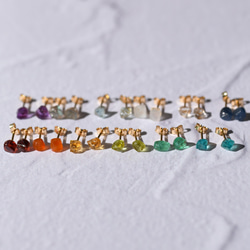 綠色草莓石英迷你耳環，寶石、礦物、天然石、簡約、工作、辦公室、通勤、小號 (No.2374) 第9張的照片