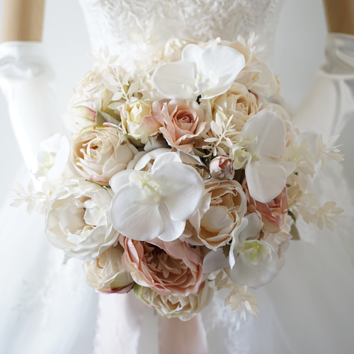 アンティークピンクとエクリュカラーのローズ・胡蝶蘭のウェディング