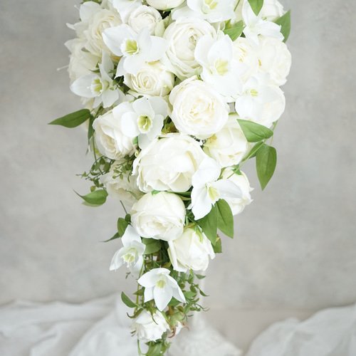 ユーチャリス 薔薇 アーティシャルフラワーブーケブートニア キャスケード