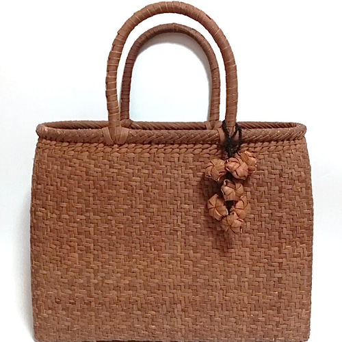 山葡萄バッグ高級極細網代 かごバッグ 山葡萄バッグ魅力 通販｜Creema 