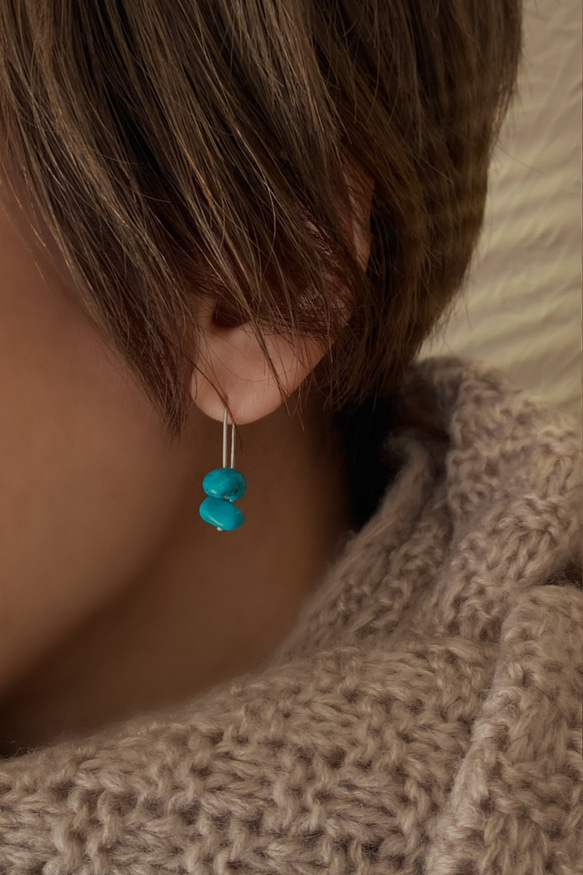 Turquoise nugget dangle◇ターコイズナゲットのピアス 2枚目の画像