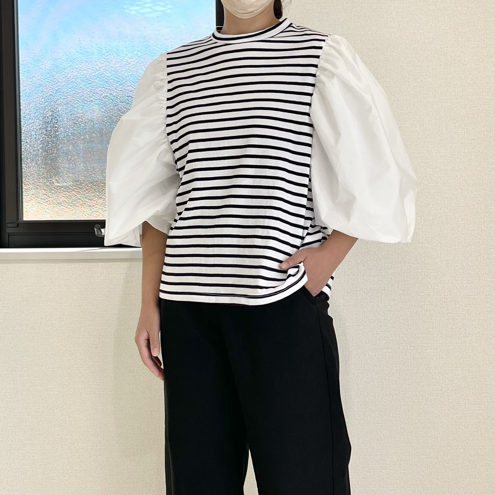 【再販】くしゅふわが可愛い ボーダーバルーンスリーブブラウス 異素材 コットン100% (オフホワイト×ブラック)