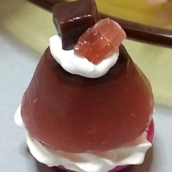 イチゴ&生チョコのプリンのダブルセット　フェイクスイーツ　スイーツデコ　マグネット 5枚目の画像