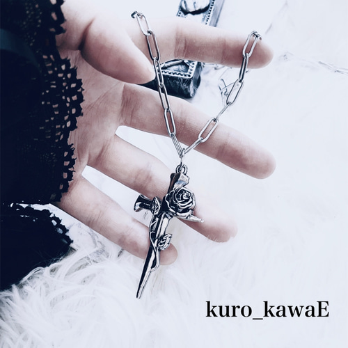 薔薇の呪縛ロザリオ / ネックレス ゴシック 地雷系 病みかわいい